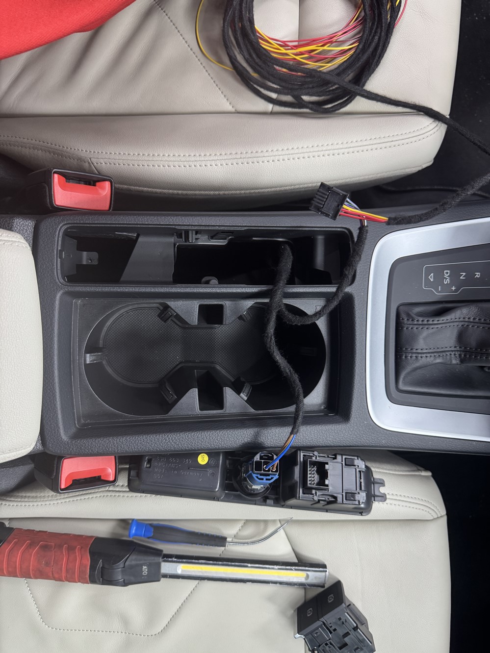 Activare 3 - Audi Q3 F3 2021 Montare Buton Auto Hold Original Activare Functie AutoHold Hill Hold Assist Bucuresti Sector 1 Montare 3 - Audi Q3 F3 2021 Montare Buton Auto Hold Original Activare Functie AutoHold Hill Hold Assist Bucuresti Sector 1