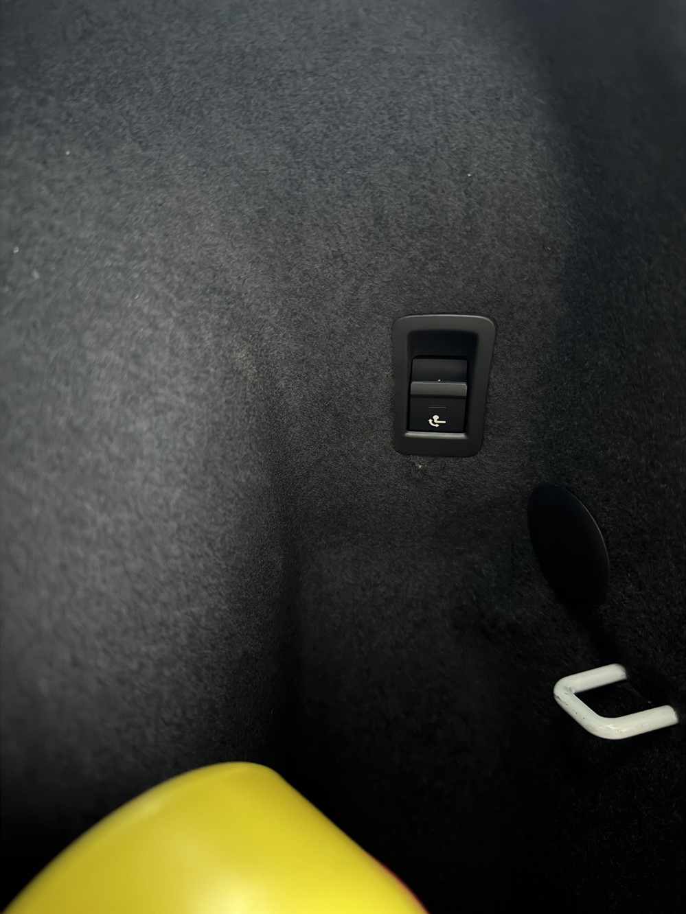 Activare 9 - Audi Q3 F3 2023 Instalare Trailer Cui Remorcare Carlig Rabatabil Electric Original Montare 9 - Audi Q3 F3 2023 Instalare Trailer Cui Remorcare Carlig Rabatabil Electric Original