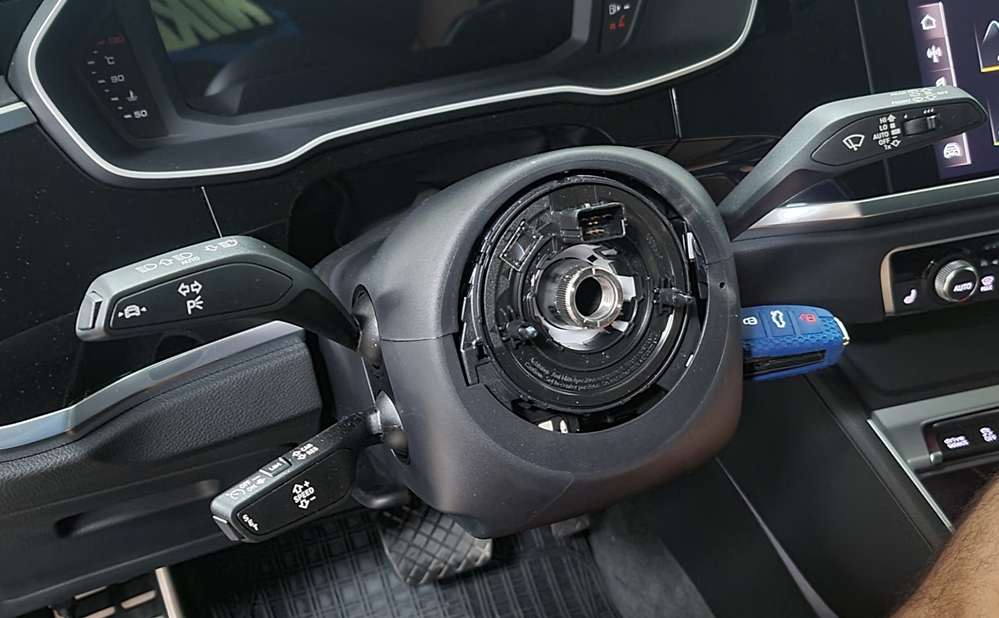 Montare 5 - AUDI Q3 Sportback 2022 Activare Acc / pAcc / Traffic Jam Assist radar 2Q0907572 2Q0980653B