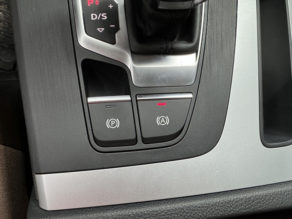 Activare 5 - Audi Q5 2018 Instalare Buton Auto Hold Activare Functie AutoHold Audi Q5 Bucuresti Ilfov Montare 5 - Audi Q5 2018 Instalare Buton Auto Hold Activare Functie AutoHold Audi Q5 Bucuresti Ilfov