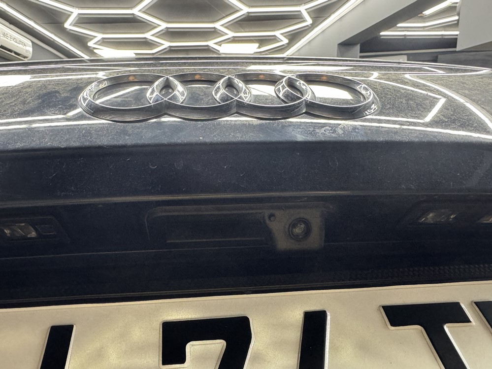 Activare 6 - Audi Q5 FY 2017 Instalare Camera Spate Marsarier Originala Highline OEM Bucuresti Montare 6 - Audi Q5 FY 2017 Instalare Camera Spate Marsarier Originala Highline OEM Bucuresti
