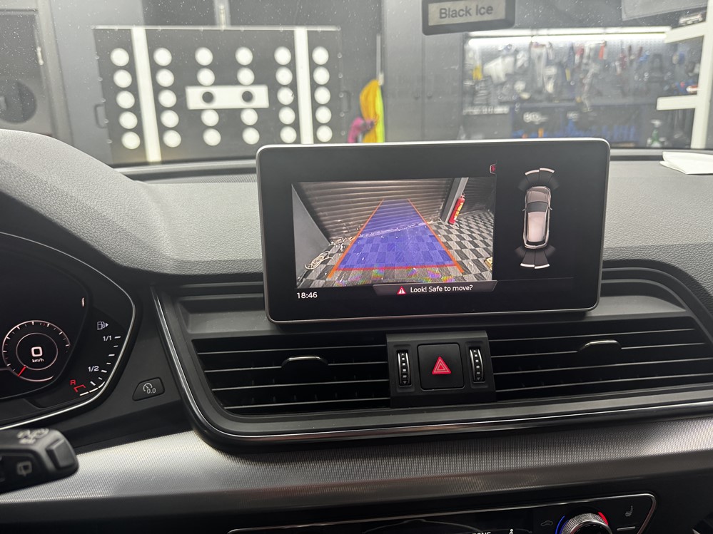 Montare 7 - Audi Q5 FY 2018 Montare Camera Spate Marsarier Originala Port USB Activare Apple Carplay Android Auto
