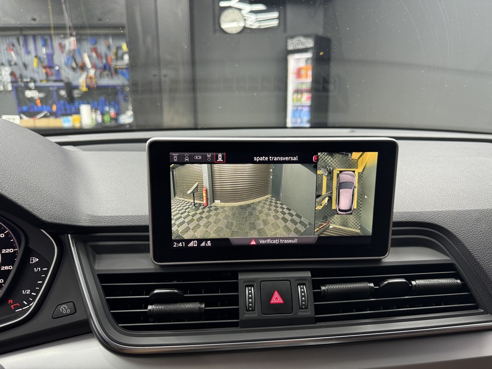 Montare 13 - Audi Q5 FY 2020 Instalare Montare Sistem Camere Top View Area View 360 Camera Fata Oglinzi Spate 