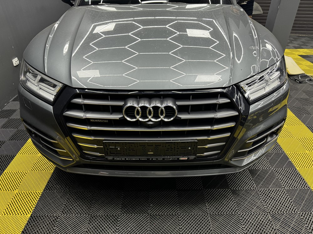 Montare 15 - Audi Q5 FY 2020 Instalare Montare Sistem Camere Top View Area View 360 Camera Fata Oglinzi Spate 