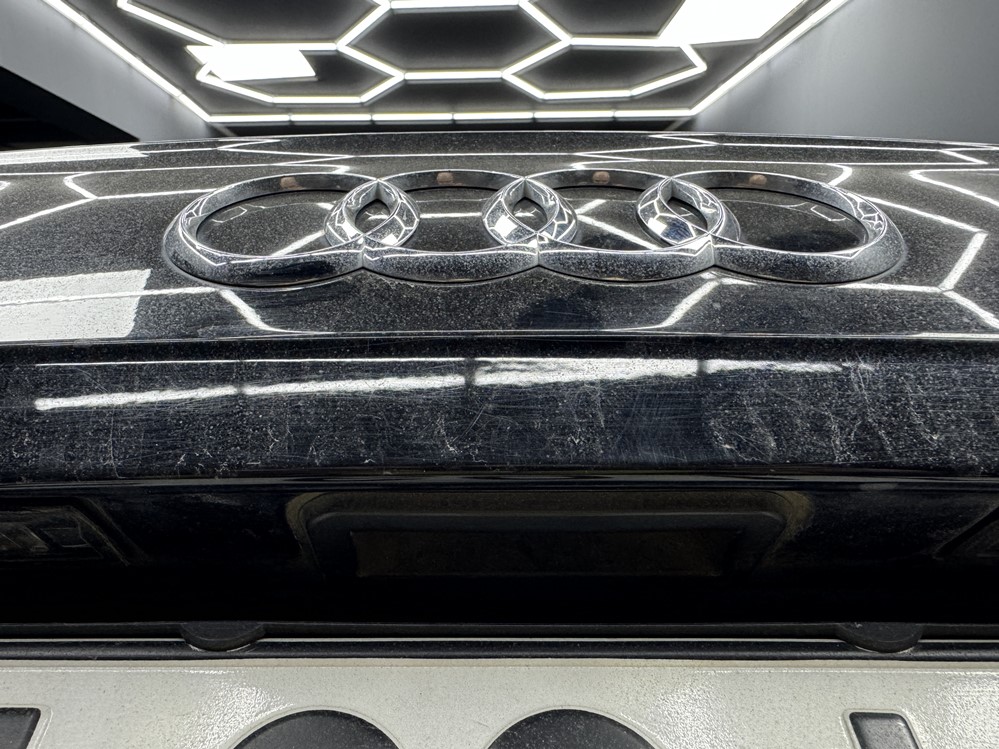 Montare 3 - Audi Q5 FY Camera Marsarier Originala Instalare Montare Bucuresti