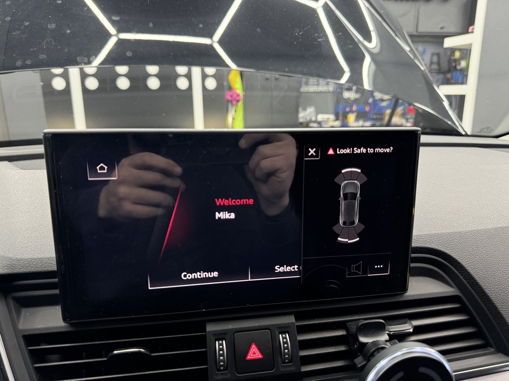 Montare 2 - Audi Q5 FY Facelift 2021 Montaj Activare Camera Marsarier Originala Highline OEM Bucuresti