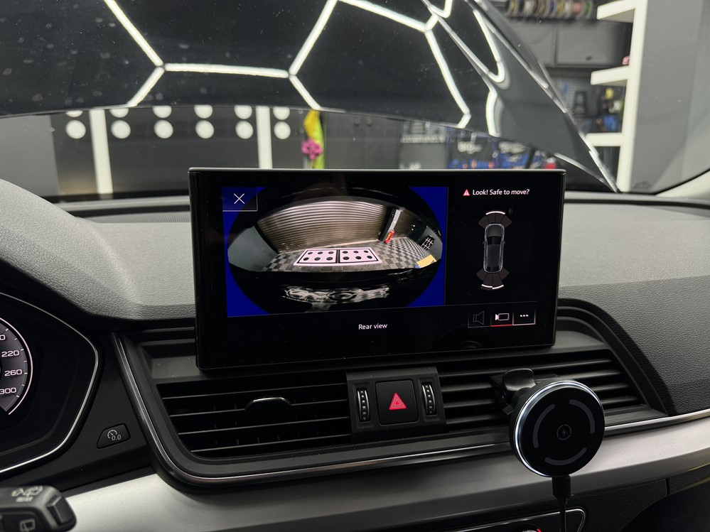 Montare 3 - Audi Q5 FY Facelift 2021 Montaj Activare Camera Marsarier Originala Highline OEM Bucuresti