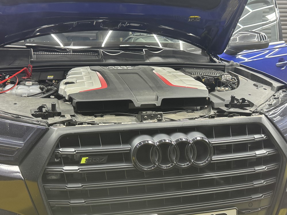 Montare 2 - Audi Q7 4M 2017 Instalare Camere Video Fata Spate Laterale Area View 360 Top View Originale