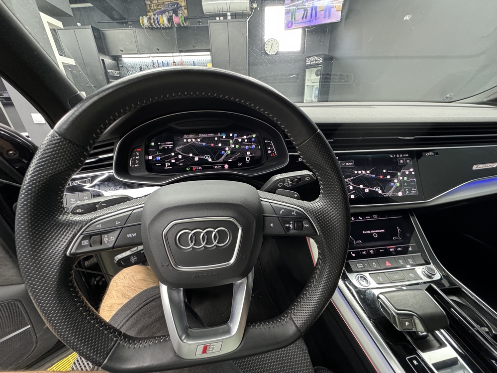 Montare 16 - Audi Q7 4M 2021 Remediere Reparatie Ceasuri Digitale Virtual Cockpit Ecran Negru La Contact Pus Bucuresti