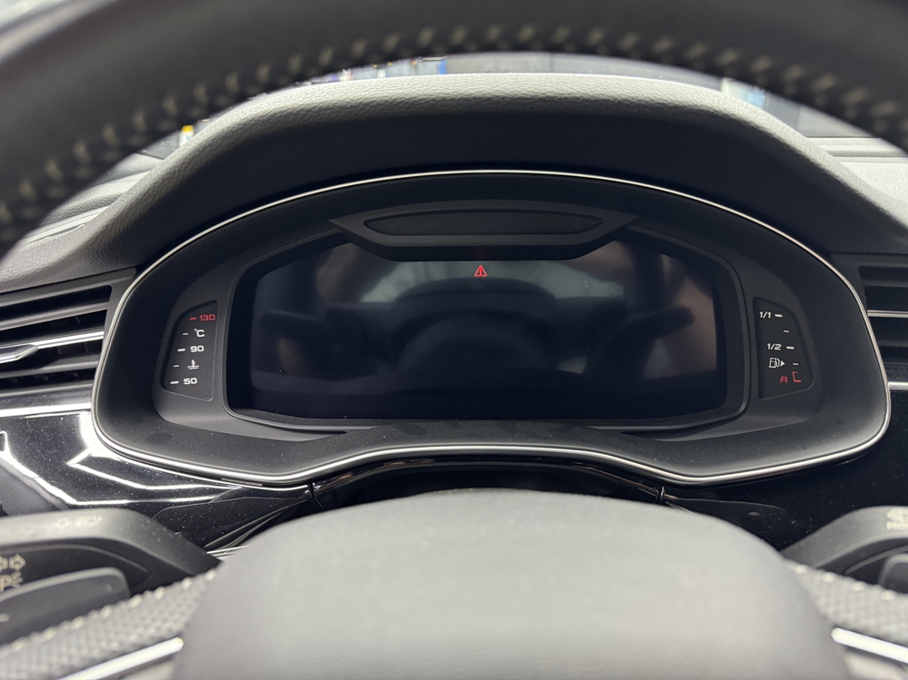 Montare 4 - Audi Q7 4M 2021 Remediere Reparatie Ceasuri Digitale Virtual Cockpit Ecran Negru La Contact Pus Bucuresti