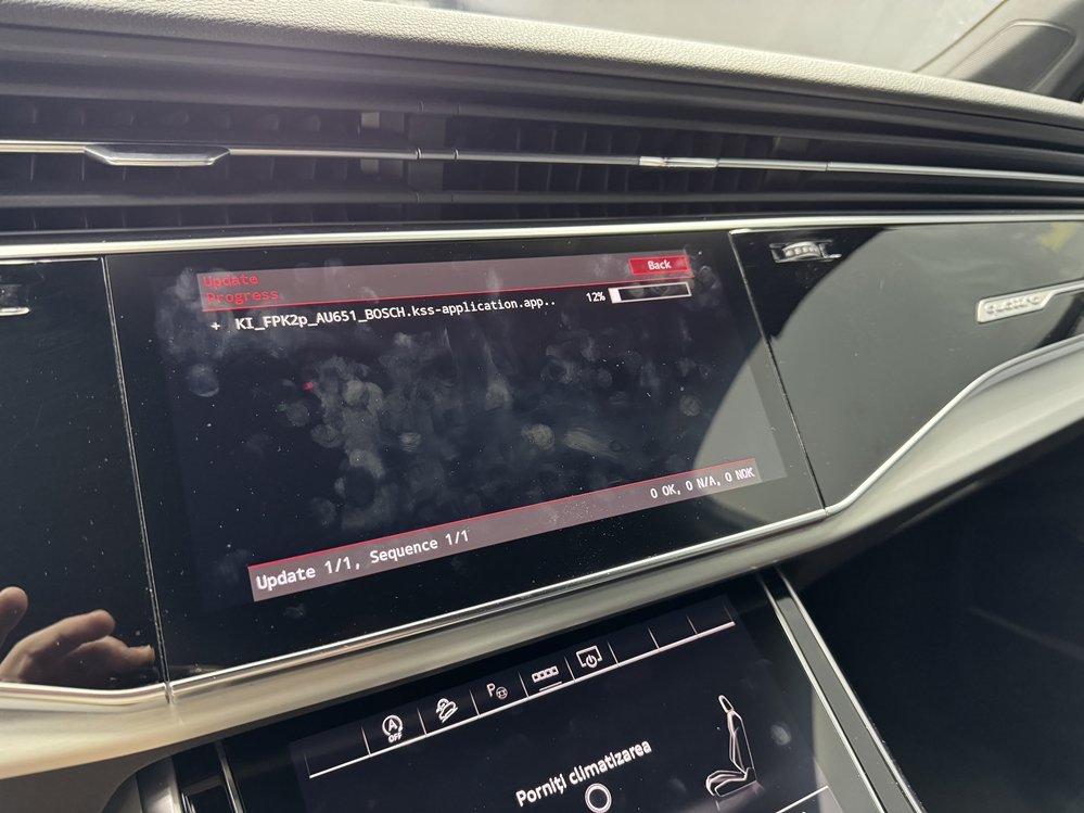 Montare 6 - Audi Q7 4M 2021 Remediere Reparatie Ceasuri Digitale Virtual Cockpit Ecran Negru La Contact Pus Bucuresti