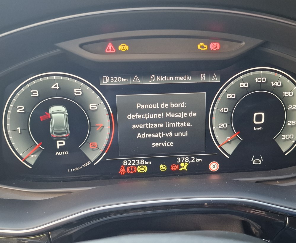Montare 2 - Audi Q8 2021 Reparatie Ceasuri Digitale B2000 49 B2000 41 B2000 96 Panou de bord defectiune