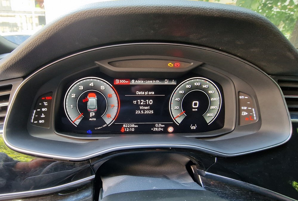 Montare 6 - Audi Q8 2021 Reparatie Ceasuri Digitale B2000 49 B2000 41 B2000 96 Panou de bord defectiune