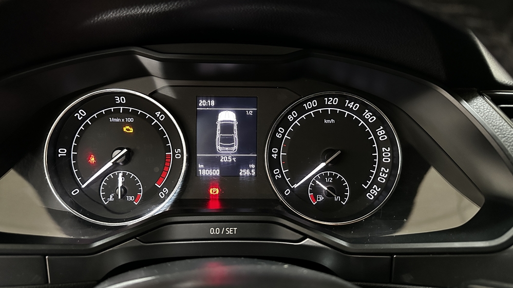Activare 8 - Skoda Superb 3 III 2017 Calibrare Radar ACC Remediere Eroare Front Assist Indisponibil Montare 8 - Skoda Superb 3 III 2017 Calibrare Radar ACC Remediere Eroare Front Assist Indisponibil