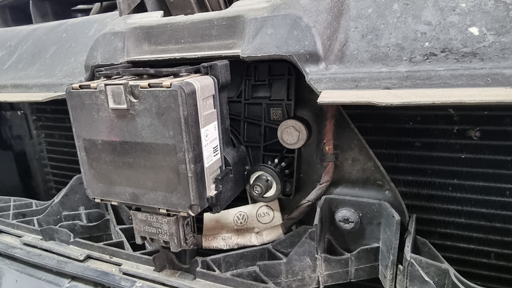 Montare 3 - Calibrare Radar ACC Set Reparatie ACC Front Assist Indisponibil Passat B8 3G 2016