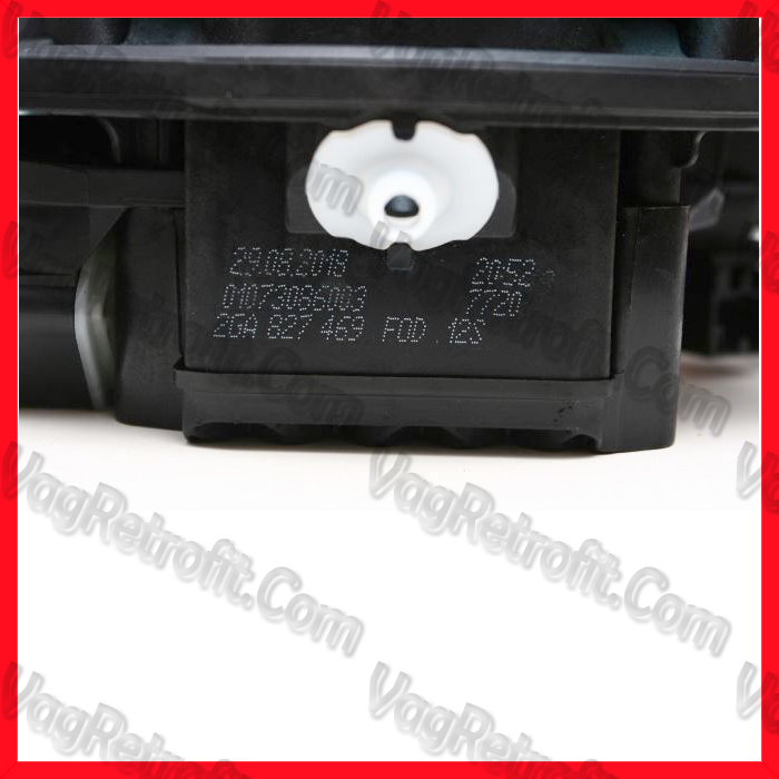 Poza 4 - Camera Marsalier Originala in Emblema VW T ROC / T-ROC