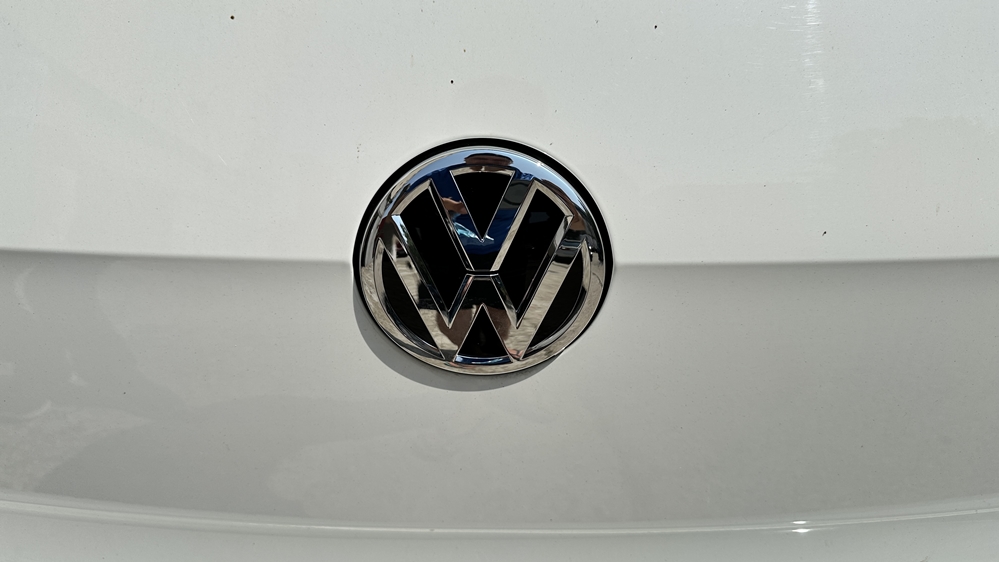 Activare 8 - VW Golf 7 Camera Spate Marsarier Highline Flip In Emblema Originala Montare 8 - VW Golf 7 Camera Spate Marsarier Highline Flip In Emblema Originala