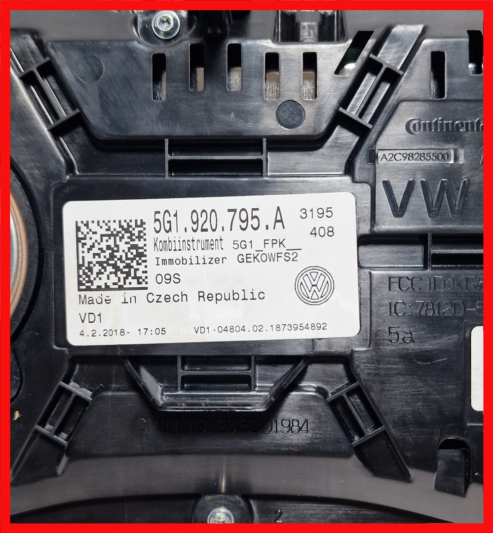 Poza 4 - Ceasuri Bord VW Golf 7 VII GTE Digitale LED Plasma Virtual Cockpit AID 5G1 920 795 A Poza 4 - Ceasuri Bord VW Golf 7 VII GTE Digitale LED Plasma Virtual Cockpit AID 5G1 920 795 A