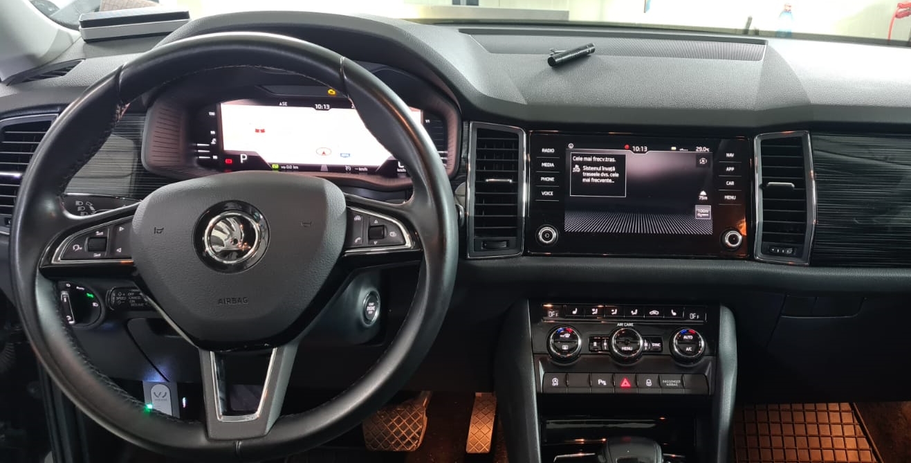 Montare 3 - Skoda Kodiaq 2018 Instalare Ceasuri Digitale Virtual Cockpit Bord Digital Plasma