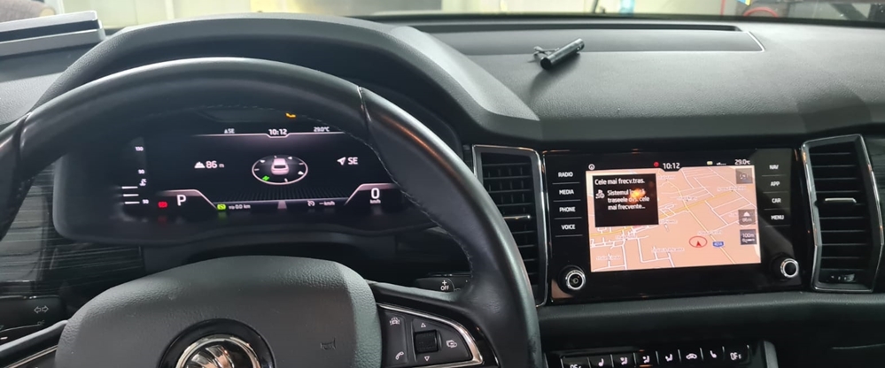 Montare 6 - Skoda Kodiaq 2018 Instalare Ceasuri Digitale Virtual Cockpit Bord Digital Plasma