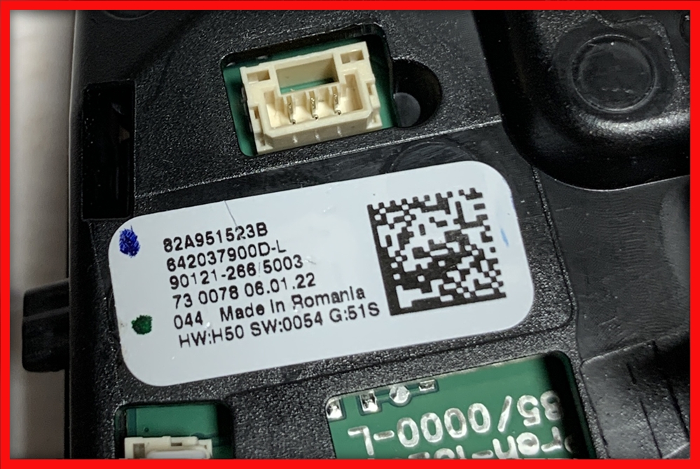 Poza 4 - Comenzi Volan Audi A1 S1 A3 8V Q2 82A951523B 82A 951 523 B Poza 4 - Comenzi Volan Audi A1 S1 A3 8V Q2 82A951523B 82A 951 523 B