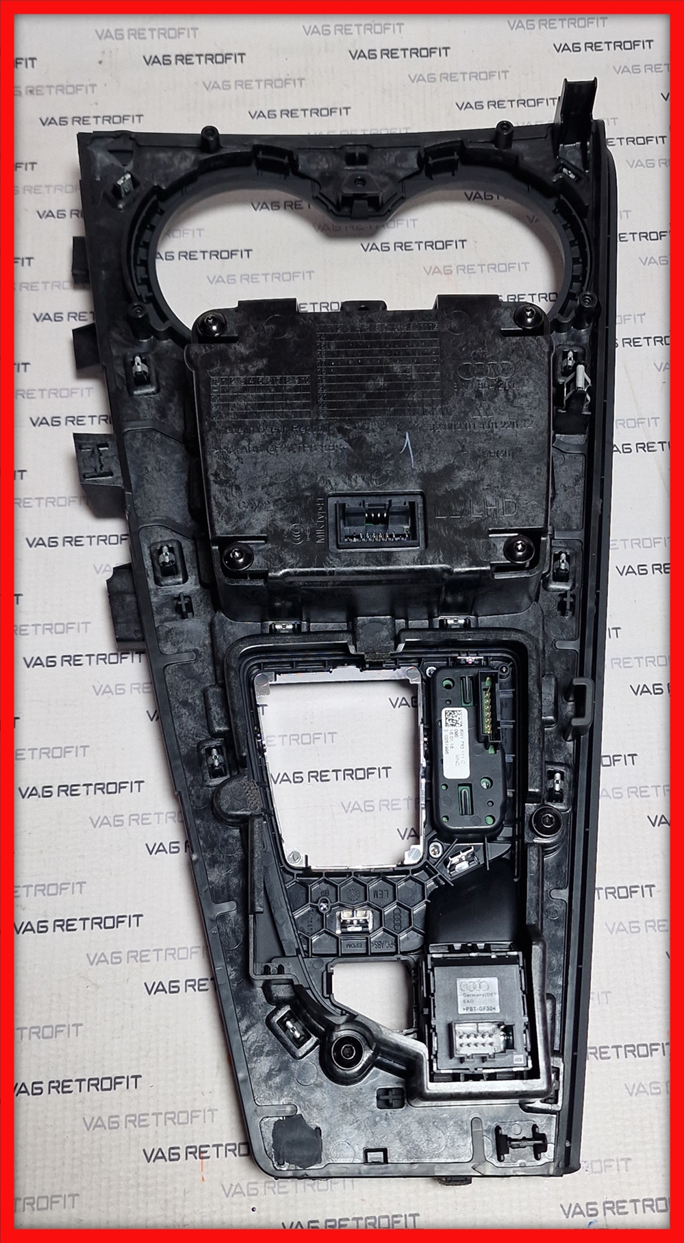 Poza 4 - Consola Centrala Radio Media MMI Selector Viteze Audi A4 B9 A5 F5 8W1713111C Poza 4 - Consola Centrala Radio Media MMI Selector Viteze Audi A4 B9 A5 F5 8W1713111C