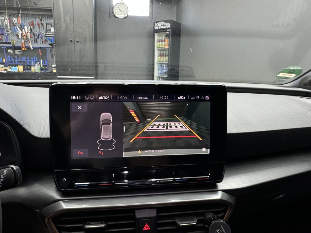 Montare 10 - Cupra Leon 4 KL 2022 Instalare Montare Camera Spate Marsarier Mers Inapoi Originala Highline Bucuresti