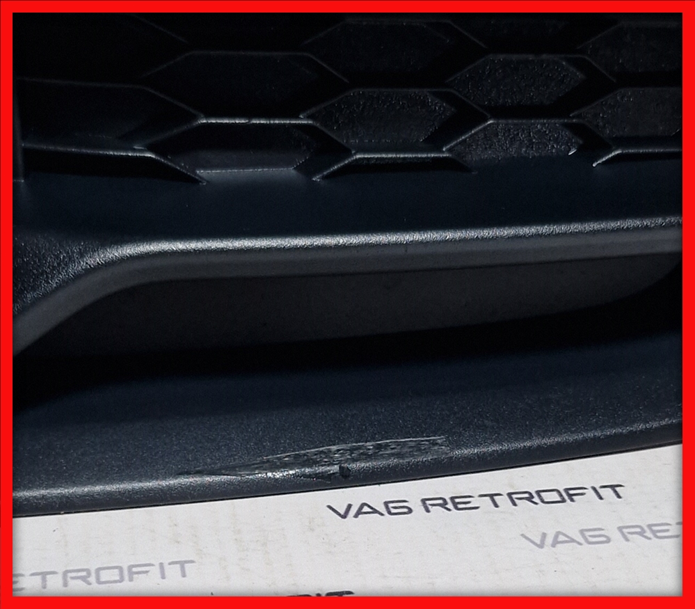 Poza 3 - Grila Bara Fata Distronic ACC Satin Black Dreapta Audi A4 B9 8W0807681Q 8W0 807 681 Q