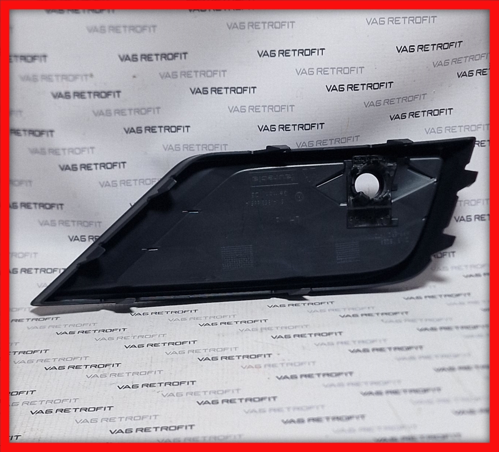 Poza 2 - Grila Stanga Bara Fata Cu Loc Senzori Parcare VW Tiguan 2 AD1 5NA854661 5NA 854 661