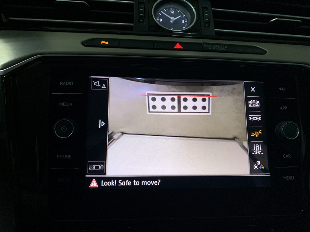 Activare 7 - Inlocuire Camera Video Spate Marsarier Defecta VW Passat B8 2016 Montare 7 - Inlocuire Camera Video Spate Marsarier Defecta VW Passat B8 2016