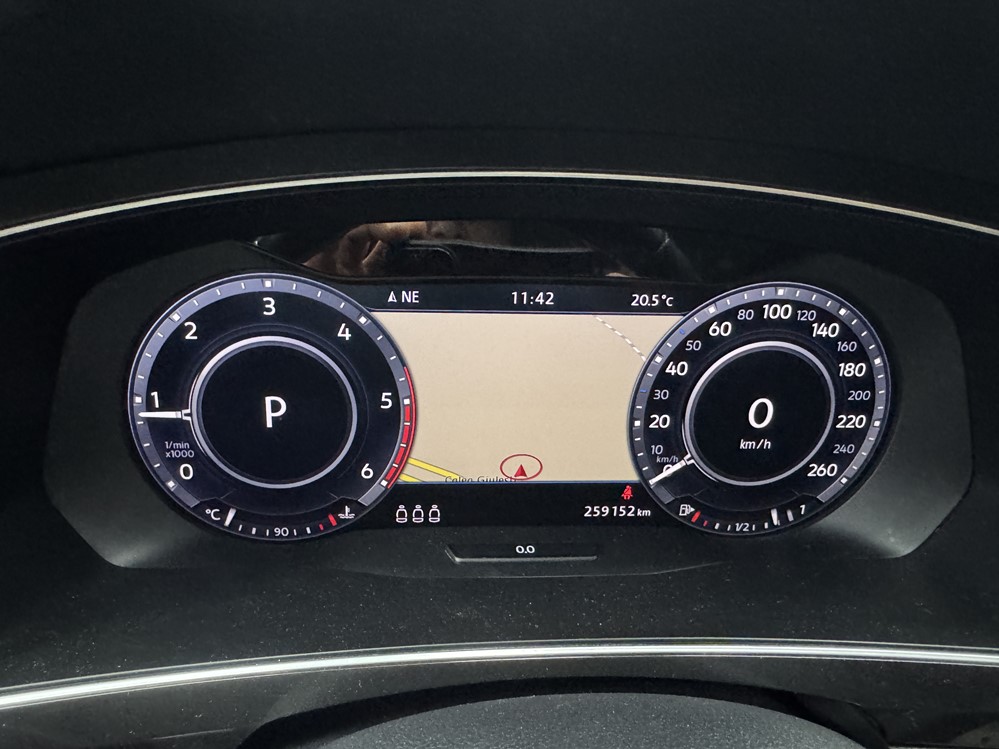 Montare 6 - Inlocuire Ceasuri Digitale Bord Virtual Cockpit AID Defecte Ecran Negru La Contact Pus VW Tiguan AD1 2019