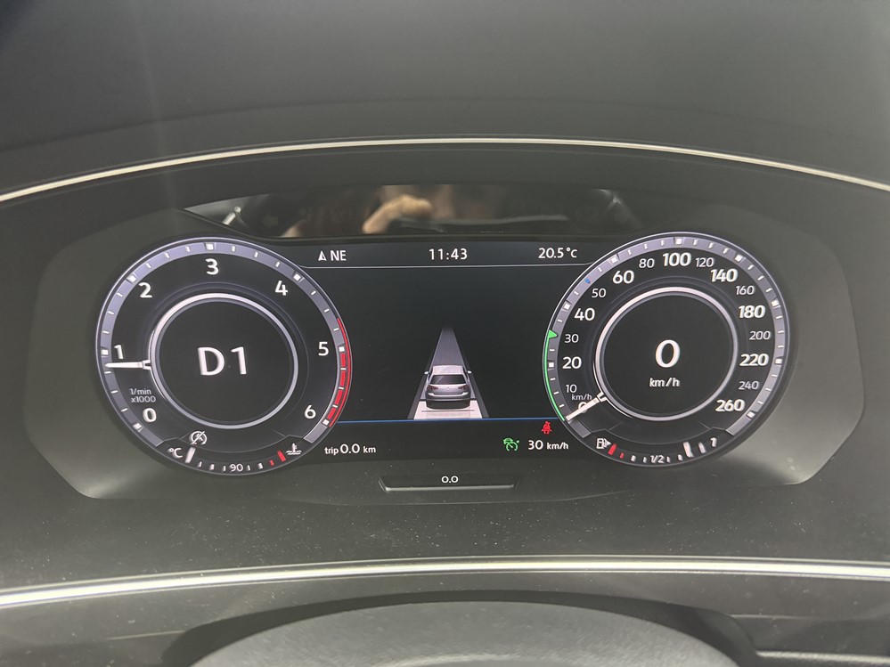 Montare 7 - Inlocuire Ceasuri Digitale Bord Virtual Cockpit AID Defecte Ecran Negru La Contact Pus VW Tiguan AD1 2019