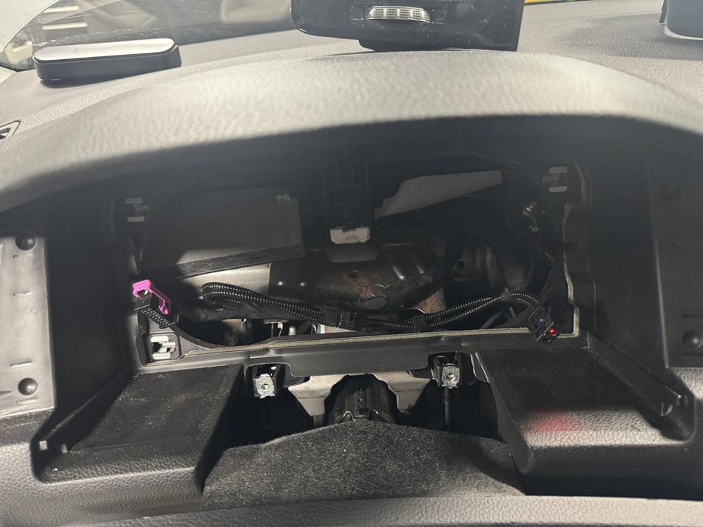 Montare 3 - Inlocuire Ceasuri Digitale Bord Virtual Cockpit AID Defecte VW Golf 7 2019 Ecran Negru La Contact Pus Bucuresti Sector 1