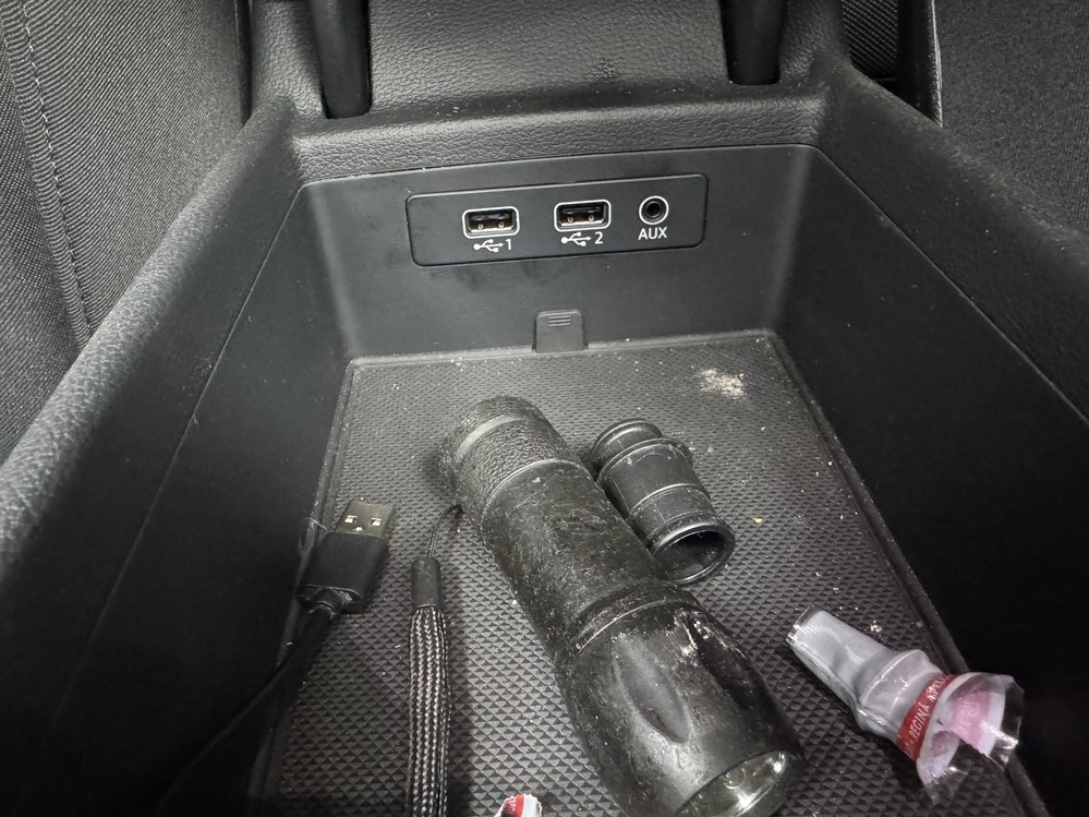 Activare 7 - Instalare Activare Port USB 2 Sloturi Apple Carplay Android Auto Audi A4 B9 2019 Montare 7 - Instalare Activare Port USB 2 Sloturi Apple Carplay Android Auto Audi A4 B9 2019