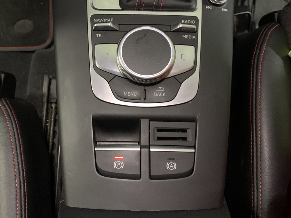 Montare 5 - Montaj Activare Buton Autohold Audi A3 8V Auto Hold 2018