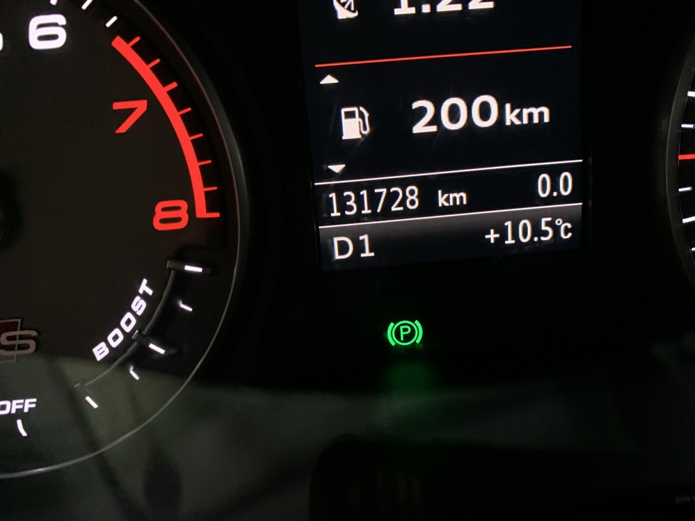 Montare 7 - Montaj Activare Buton Autohold Audi A3 8V Auto Hold 2018