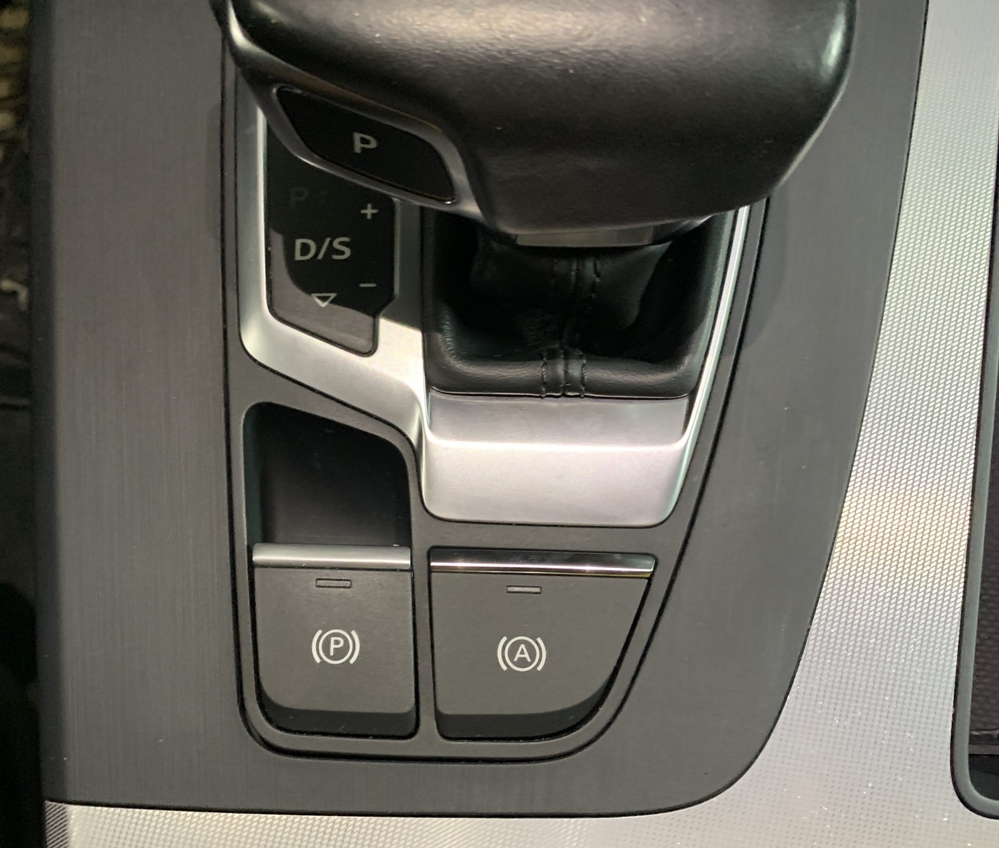 Montare 3 - Instalare Auto Hold Audi Q5 FY Autohold Audi Q5 FY