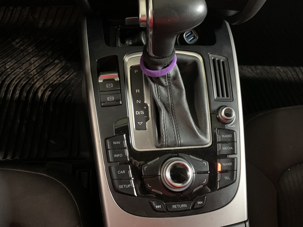 Montare 5 - Montaj Activare Buton Autohold Audi A4 B8 2012 Auto Hold 