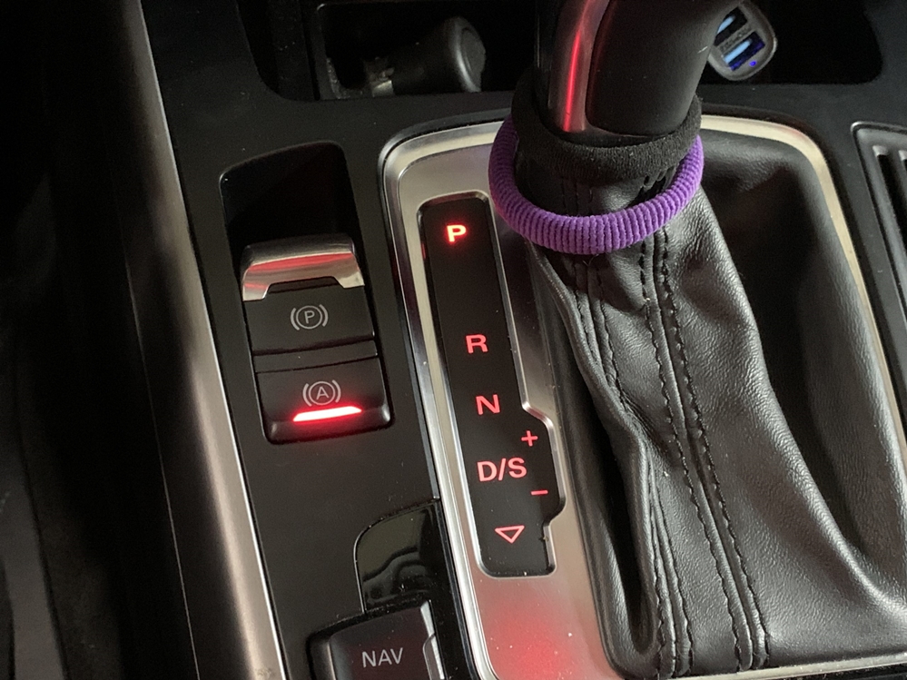 Montare 8 - Montaj Activare Buton Autohold Audi A4 B8 2012 Auto Hold 