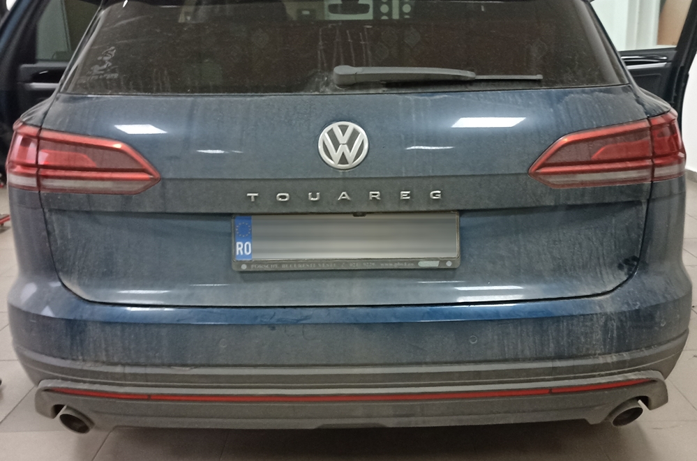 Montare 10 - VW Touareg III CR 2019 Instalare Cablaj Camera Marsarier Originala Highline