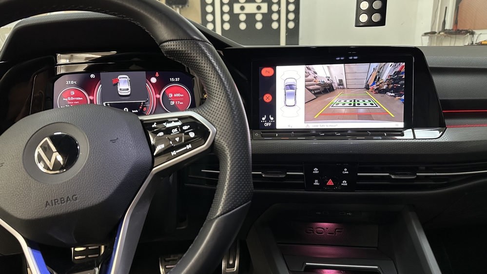 Activare 13 - Camera Spate VW Golf 8 VIII 2022 Camera Video Marsarier Originala in Emblema Montare 13 - Camera Spate VW Golf 8 VIII 2022 Camera Video Marsarier Originala in Emblema