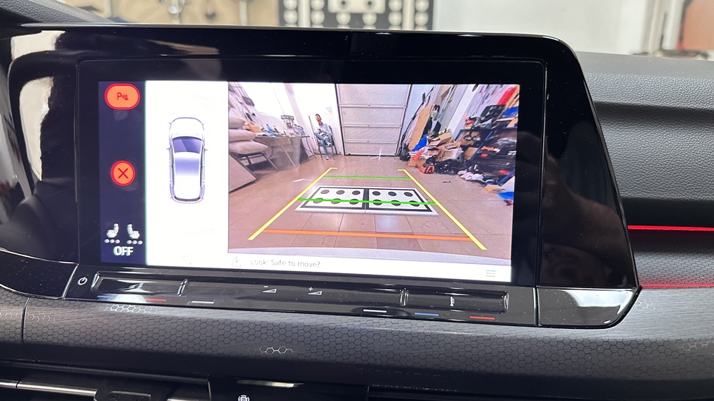 Activare 16 - Camera Spate VW Golf 8 VIII 2022 Camera Video Marsarier Originala in Emblema Montare 16 - Camera Spate VW Golf 8 VIII 2022 Camera Video Marsarier Originala in Emblema