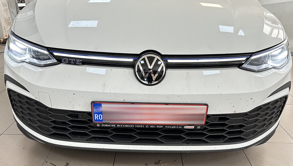 Activare 2 - Camera Spate VW Golf 8 VIII 2022 Camera Video Marsarier Originala in Emblema Montare 2 - Camera Spate VW Golf 8 VIII 2022 Camera Video Marsarier Originala in Emblema