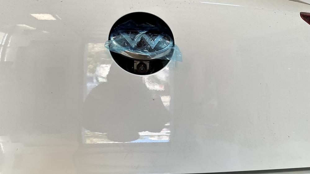 Activare 8 - Camera Spate VW Golf 8 VIII 2022 Camera Video Marsarier Originala in Emblema Montare 8 - Camera Spate VW Golf 8 VIII 2022 Camera Video Marsarier Originala in Emblema