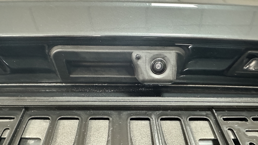 Montare 4 - Instalare Camera Marsarier Audi Q5 FY 2018 Camera Video Spate Originala