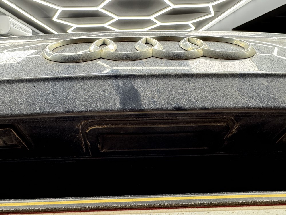 Montare 3 - Instalare Camera Marsarier Audi Q5 FY 2019 Camera Video Spate Originala