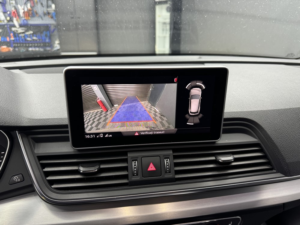 Montare 7 - Instalare Camera Marsarier Audi Q5 FY 2019 Camera Video Spate Originala