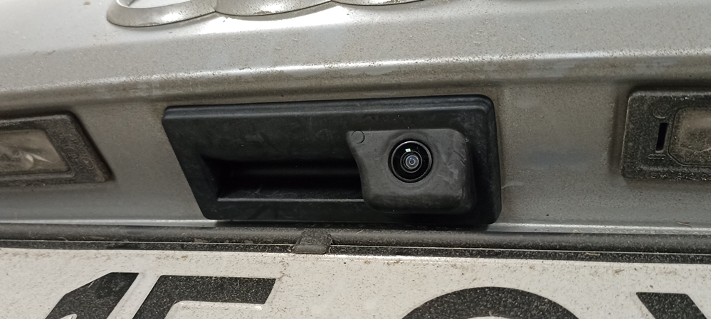 Montare 6 - Audi A4 B9 2018 Instalare Camera Marsarier Originala In Maner Spate