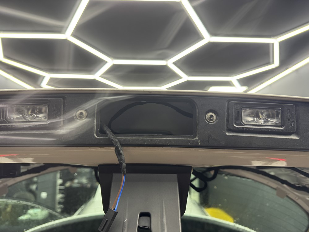Activare 3 - Instalare Camera Marsarier Originala Cupra Formentor 2020 Retrofit OEM Montare 3 - Instalare Camera Marsarier Originala Cupra Formentor 2020 Retrofit OEM