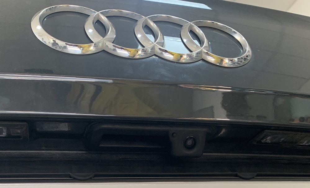 Activare 6 - Audi Q5 FY 2017 Instalare Camera Marsarier Originala In Maner Highline Montare 6 - Audi Q5 FY 2017 Instalare Camera Marsarier Originala In Maner Highline